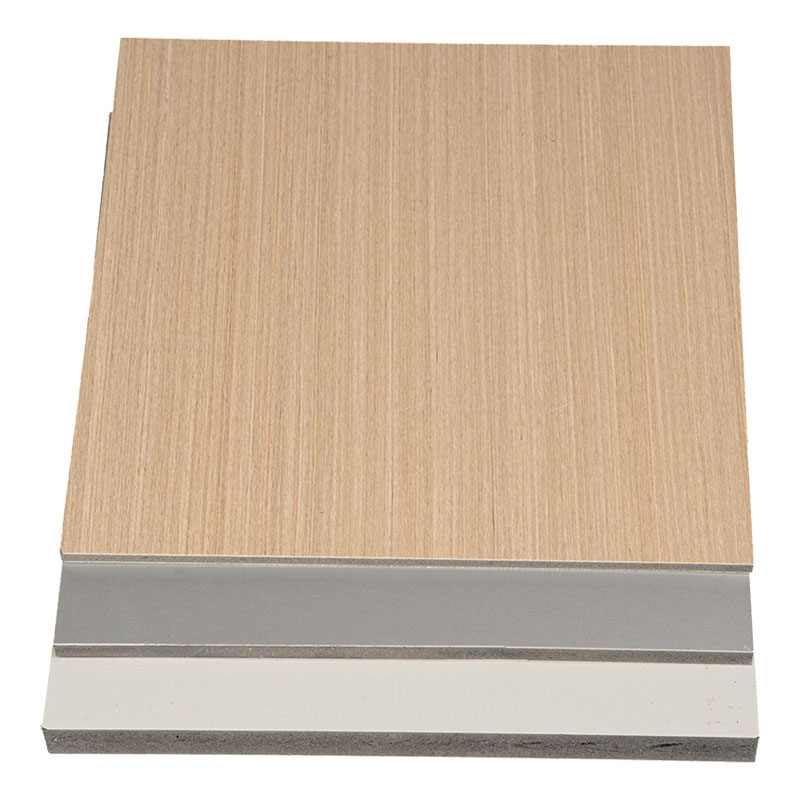 Slitsad sömlös trä-plast PVC väggpanel